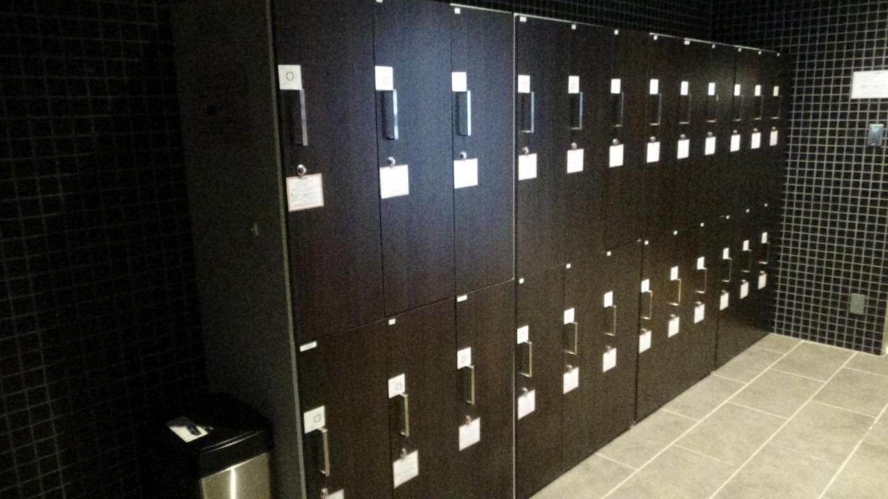 Hearts Capsule Hotel & Spa Hakata Fukuoka  Exteriör bild